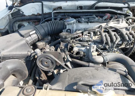 2000 Mitsubishi Montero Sport Ls/Xls z USA, uszkodzony, nr VIN JA4LS31H5YP804045